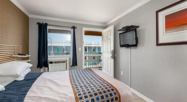 Boardwalk Hotel Charlee & Apartments Beach Hotel Oceanfront, Забронировать Апартаменты/квартира Апартаменты Сисайд-Хайтс, Апартаменты/квартира