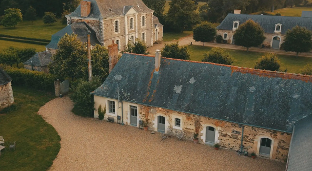 Holiday Home in Saint-Laurent-des-Mortiers with Garden, Buchen Sie Hotel Saint-Laurent-des-Mortiers 