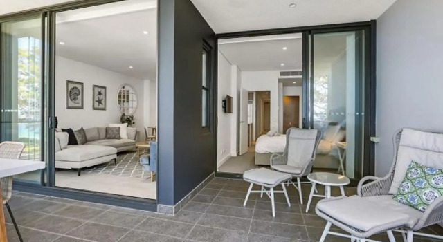 Across from Huskisson Beach Located in the Heart of Huskisson