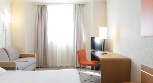 Двухместный семейный номер Standard Novotel Paris Pont De Sevres