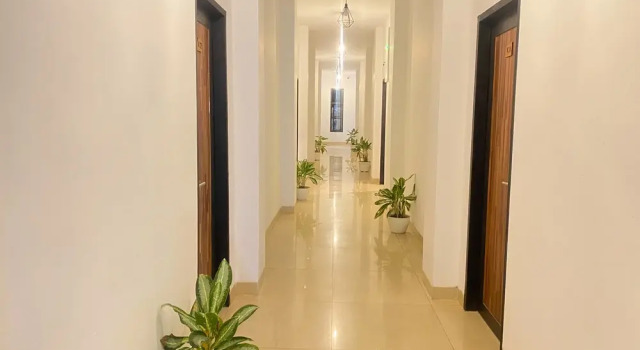 Urbanview Hotel Medio Inn Palu by RedDoorz, Rezervovat Hotel Hotely v Sulawesi s parkováním, Parkování