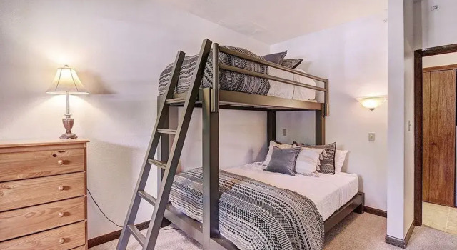 Village at Breckenridge 2401 by Great Western Lodging, Забронировать Апартаменты/квартира Апартаменты Брекенридж, Апартаменты/квартира