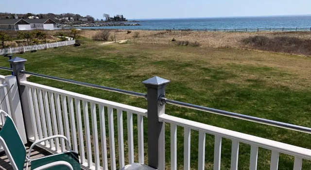 Номер Deluxe The Seaside Inn