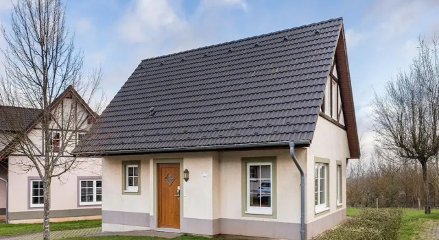 Коттедж Restyled Villa near River Moselle