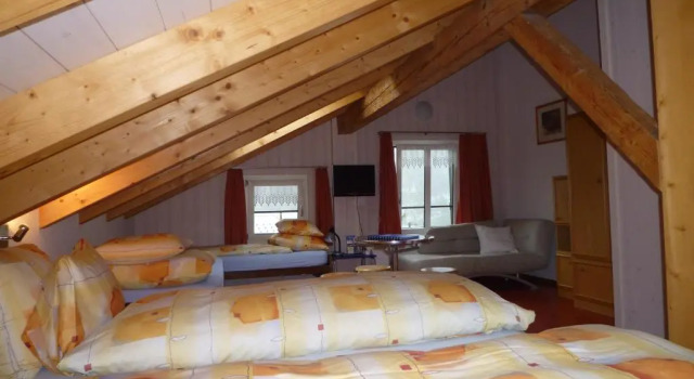 Семейный номер Standard с видом на горы Esthers Guesthouse