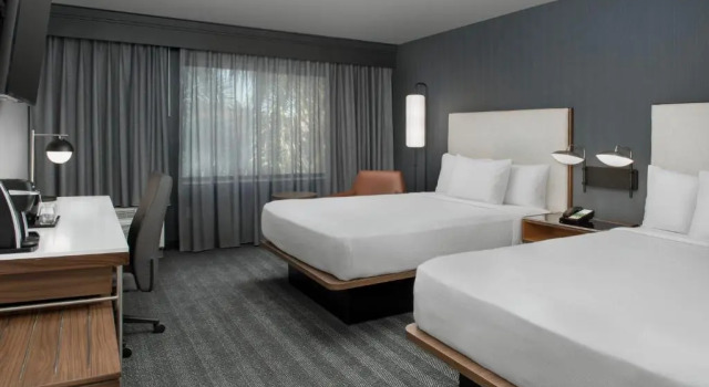 Четырёхместный номер Standard Courtyard by Marriott San Diego Carlsbad
