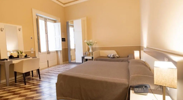 Habitación triple Estándar Hotel Belami