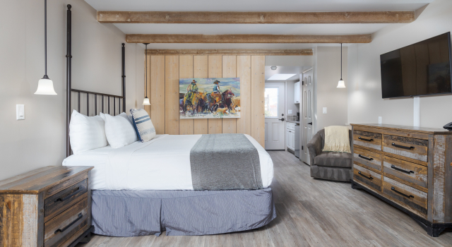 Sky Ranch Lodge