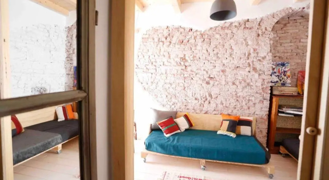 Апартаменты Cozy apartment next to Rho Fiera Milano with private Parking