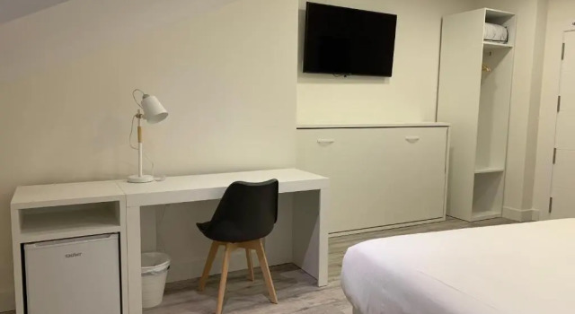 Hostal Comfort Suites, Забронировать Отель Каррион-де-лос-Кондес Паленсия
