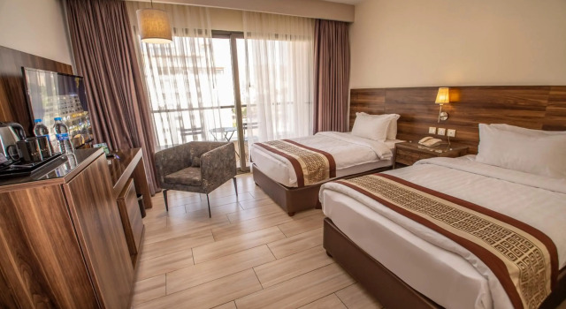Lacosta Hotel