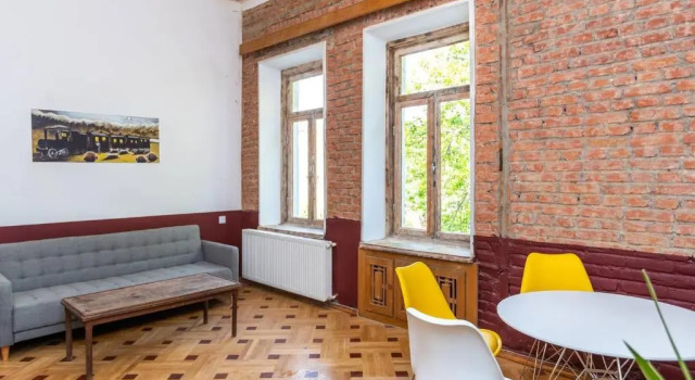 Wehost apartment rustic interior, Varaa Huoneisto Tbilisi Tbilisi Region