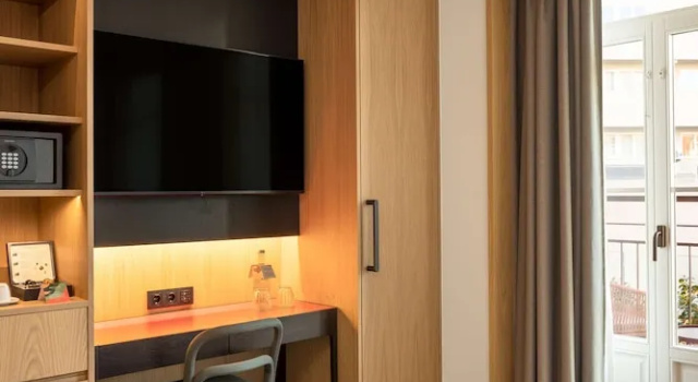 Двухместный номер Guest с балконом Arts Hotel Porto, Tapestry Collection By Hilton