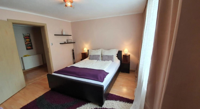 Lattore Ferienwohnung, Book Hotel Hotels in Neunkirchen with Parking, Parking