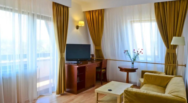 Люкс Hotel Miraj