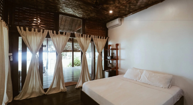 Siargao Island Villas, Rezerwuj Hotel Hotele w Catagnan z basenem, Basen