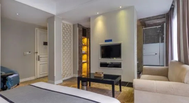 Люкс Deluxe Yijiangnan Hotel