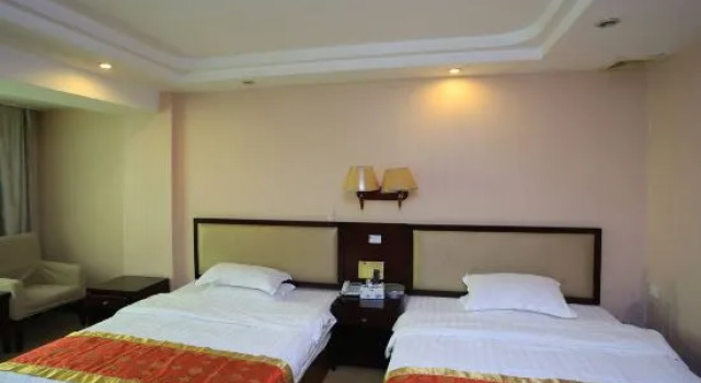 Двухместный номер Standard Golden Flower Hotel