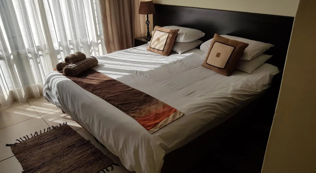 360 Eastwoods Guesthouse, Забронировать Отель Отели Аркадии 3 звезды, 3*