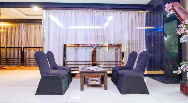 RedDoorz Premium near Trinoma Mall, Забронировать Отель Кесон-Сити 