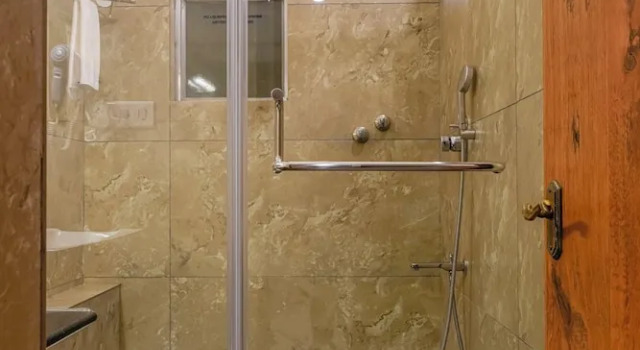 Двухместный люкс Luxury Cross Roads Inn