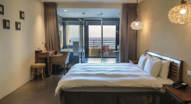 Двухместный номер Standard с балконом Jing Guan Hotel