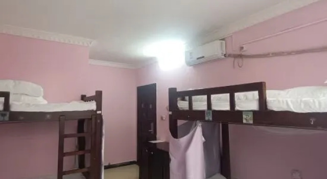 Кровать в общем номере (женский номер) Drunken Beauty hotel