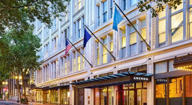 Люкс c 1 комнатой с видом на город The Nines, a Luxury Collection Hotel, Portland