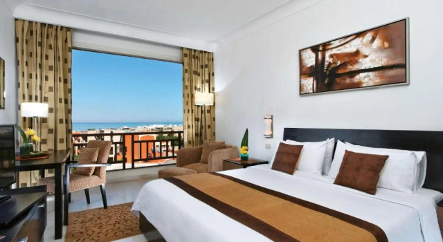 Двухместный номер Classic с видом на море Mövenpick Resort El Sokhna