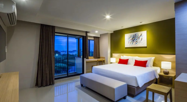 Двухместный номер Deluxe с балконом Livotel Hotel Kaset Nawamin Bangkok