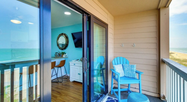 Апартаменты Balcony w/ Ocean View! North Beach 2nd-floor Condo