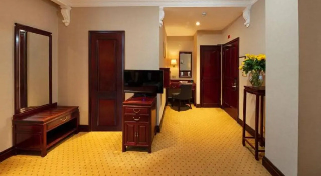 Четырёхместный номер Standard Rochester Hotel by Blue Orchid