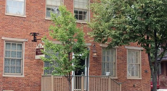 Четырёхместный номер Standard с видом на сад The Tillie Pierce House Inn