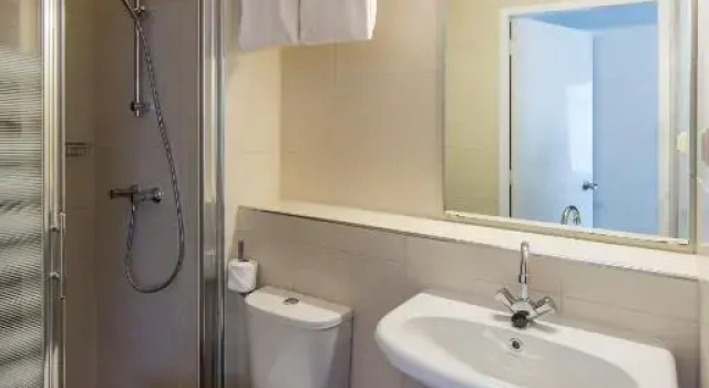Четырёхместный номер Standard Amsterdam Wiechmann Hotel