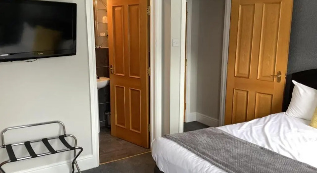 Номер Standard Jeffersons Hotel & Serviced Apartments