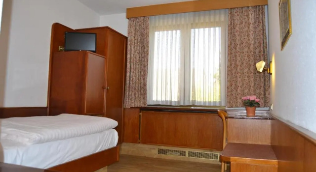 Одноместный номер Standard Top Hotel Garni, Modus Hotelbetriebe GmbH