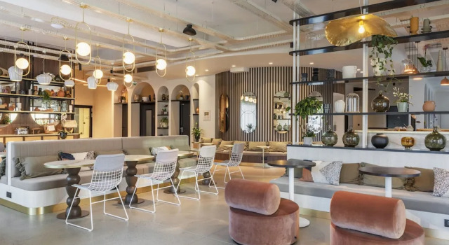 L'EssenCiel Hotel, Rezerwuj Hotel Chevaigne Bretania