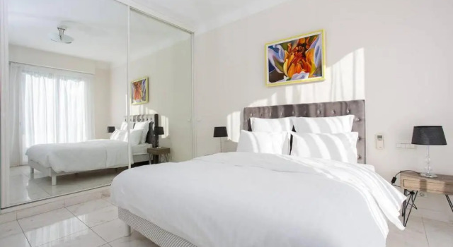 Mariott Area: Sunny 2 Beds /2 Baths, Забронировать Отель Отели Канн с парковкой, рядом с Le Croisette Casino Barriere de Cannes, Парковка