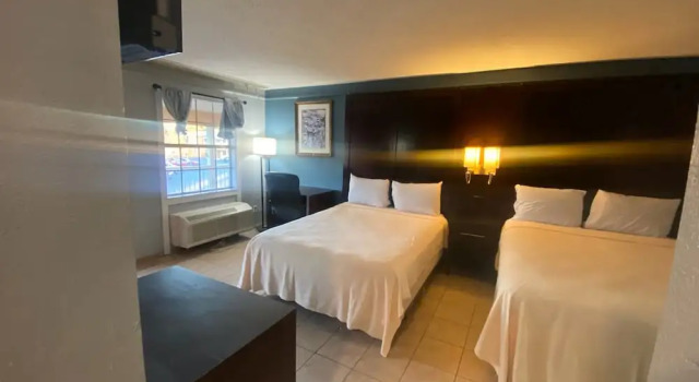 Четырёхместный люкс Magnuson Hotel Little Rock South