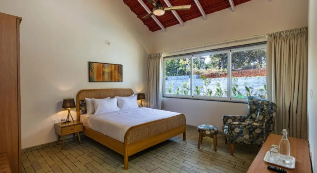 SaffronStays Mariposa by the River Montana, Karjat, Varaa Hotelli Hotellit New Delhi uima-altaalla, Uima-allas