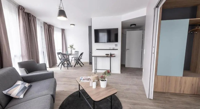 Апартаменты AppartCity Collection Saint Germain en Laye