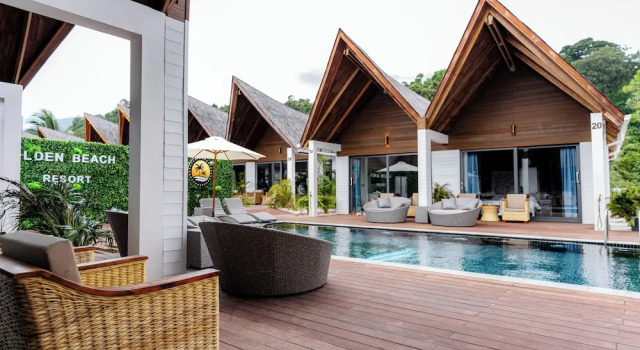 Двухместный номер Standard с видом на бассейн Golden Beach Resort