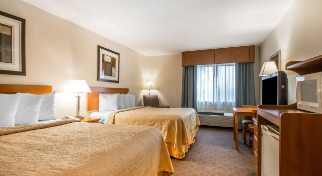 Четырёхместный номер Standard Quality Inn Morris I-80