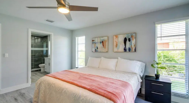 Game, Shop & Beach-hop: Family Home in Cape Coral, Забронировать Дом для отпуска Виллы Кейп-Корал, Вилла