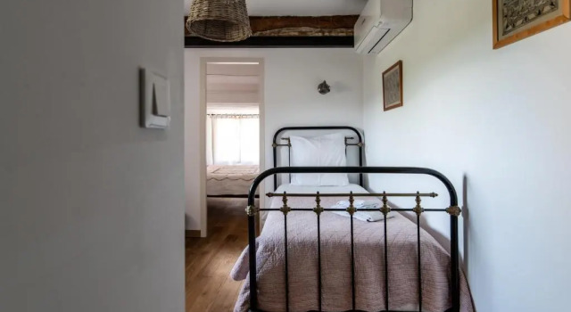 Трёхместный номер Comfort Hôtel Restaurant Les Remparts