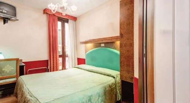 Moderno Hotel, Забронировать Отель Отели Венеции с бассейном, рядом с Constitution Bridge, Бассейн