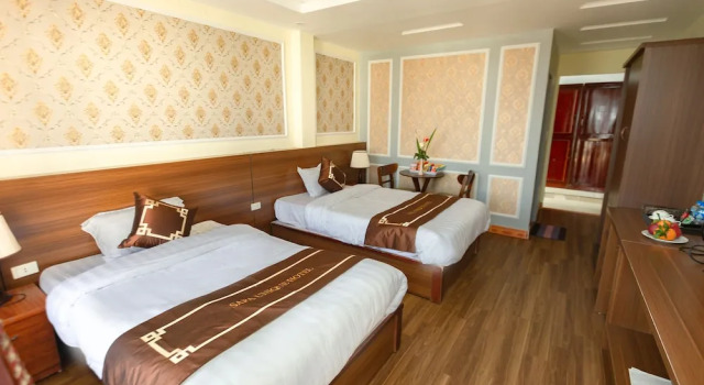Трёхместный номер Deluxe с балконом Sapa Unique Hotel