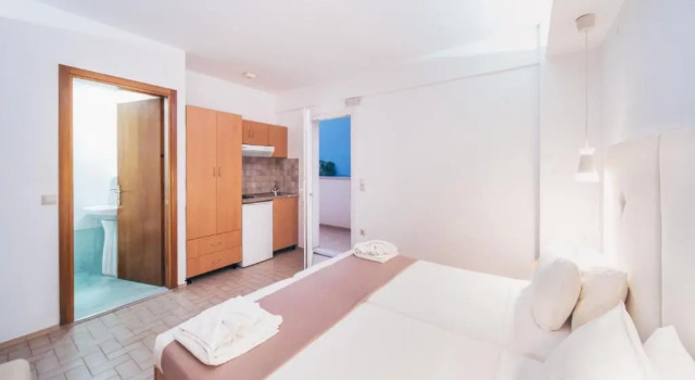 Двухместный номер Standard с балконом Soleil Rooms and Suites