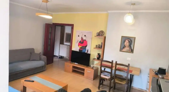Lovely 1 1 Rental Ap In Myslym Shyri Tirana, Забронировать Апартаменты/квартира Тирана область Тирана, рядом с Skanderbeg Square