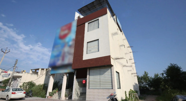 OYO 8277 Tricity Relax Inn, Rezerwuj Hotel Panchkula Delhi